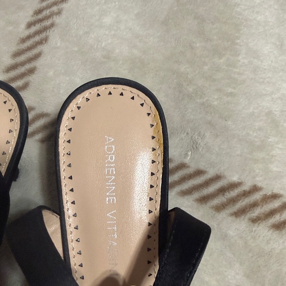 Adrienne Vittadini Elegant Black Slingback Heels with Pearl Embellishments - Picture 6 of 7